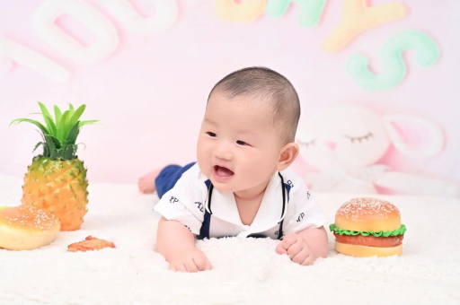 丽水宝宝在妈妈肚子里